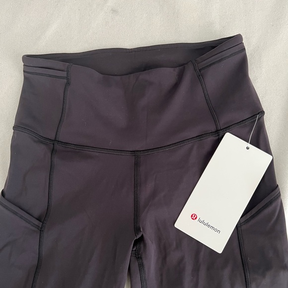 Lululemon fast and free 28’ pant - 4 - Picture 4 of 9